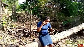 Reproduzir A mulher da aldeia que planeja foder todos os maridos da mulher da comunidade estava implorando ao marido da irmã para esperar e transar com ela