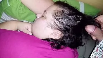 Abspielen Schläfrige fette Schlampe Hairjob und Cumshot