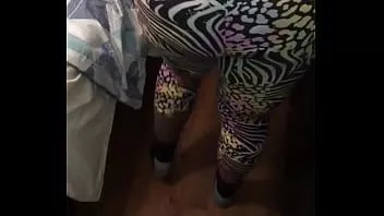 Abspielen Big Booty Milf Freundin wackelt mit dem Arsch und kann nicht mit Freund umgehen 12 Zoll (ungeschnitten)