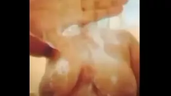 play Bbw kadın itibaren naija banyo çıplak ile ona büyük doğal göğüsler gösteriliyor