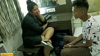 play Senhora de faculdade quente indiana e sexo quente de estudante!! sexo amador
