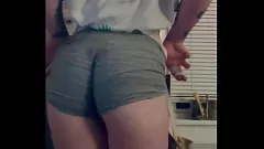 تشغيل رعشة و اللعنة متعرج FTM Trans Shemale مع الحمار الكبير و T-Cock