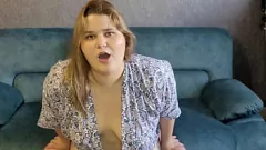 Oynat Büyük Memeli ve Götlü Tombul İri Güzel Kadın Anne Rol Yapma Sırasında Ham Sikiş Alır