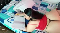 Reproduzir Meia-irmã ajuda com o dever de casa e me recompensa com um boquete desleixado e gozada na bunda