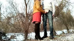 play Melengkung milf elena memberikan blowjob publik dan mencicipi kencing saya di pantyhose