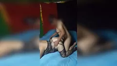 播放 像BBW业余一样骑鸡巴 - 喜欢从后面带走