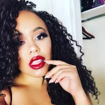 Pornstar Mone Divine